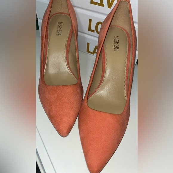 Michael Michael Kors Pink-Grapefruit Suede Shoes SZ 7.5M - Picture 1 of 14